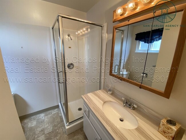 Building Photo - "Lazy Day-Z" Two Bedroom Perfectly Located Carmel-by-the-Sea Home Close to Town & Beach