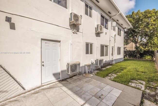 Building Photo - 501 NE 82nd Terrace