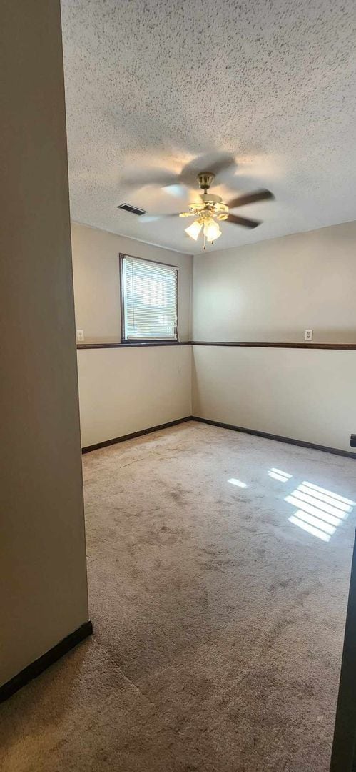 Building Photo - Spacious Home for Rent!