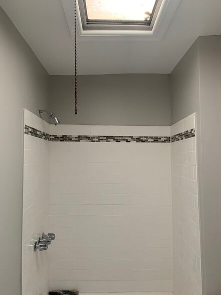 Building Photo - 3526 Stouton St