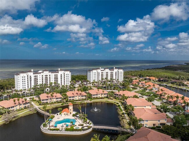 Building Photo - 4061 King Tarpon Dr