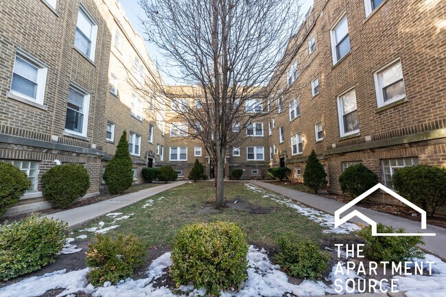 Building Photo - 4837 N Kimball Ave