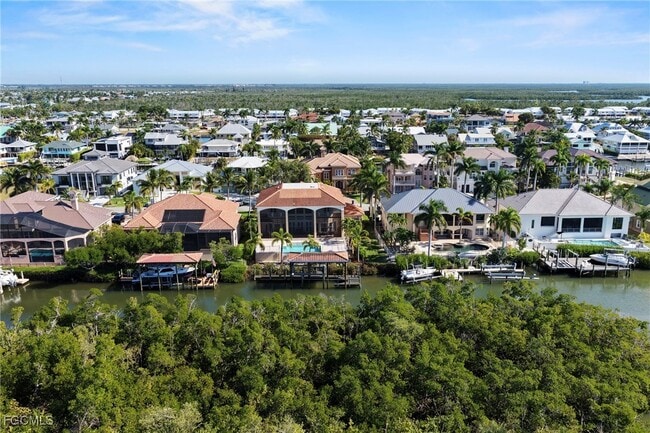 Building Photo - 18150 Old Pelican Bay Dr