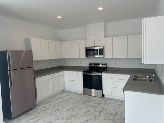 Building Photo - Now Leasing Building A & C Modern Heights Apartments