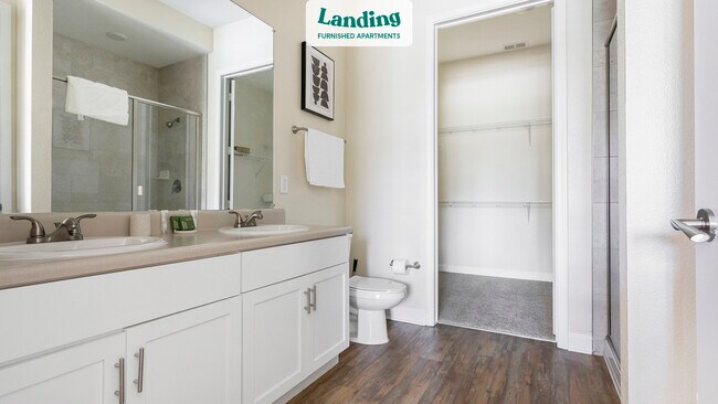 Building Photo - 13050 Gran Bay Pkwy