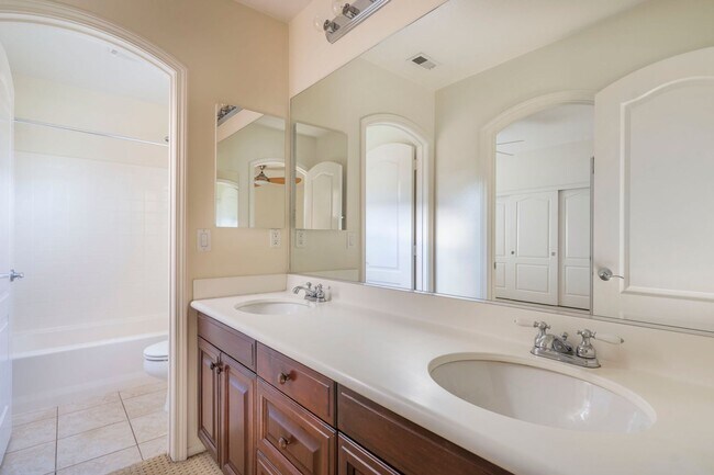 Building Photo - 21603 Glen Canyon Pl
