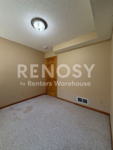 Building Photo - 12787 Germane Ave