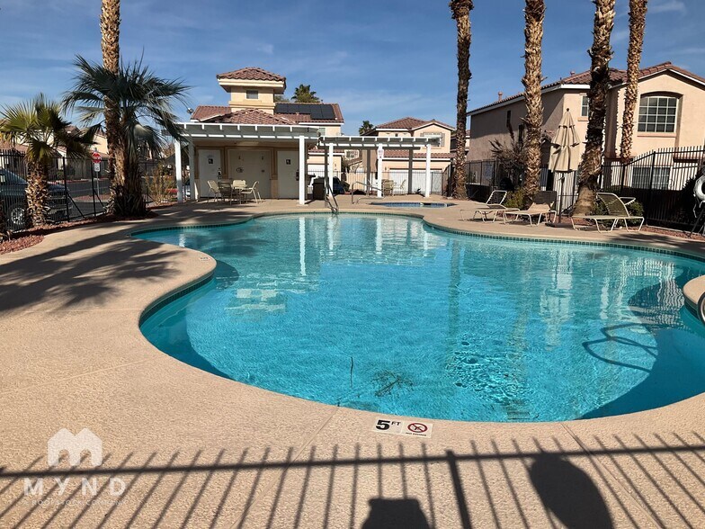 Building Photo - 9564 Belle Esprit St