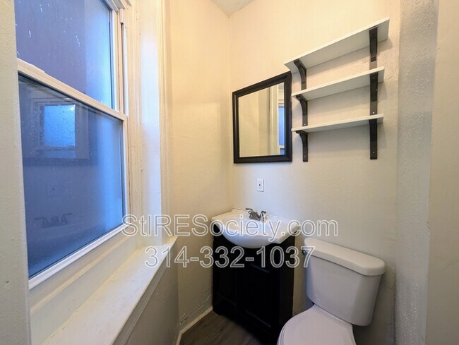 Building Photo - 3922-3924 Botanical Avenue