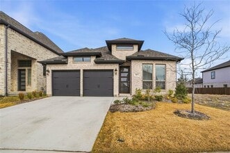 Building Photo - 3053 Elmwood St