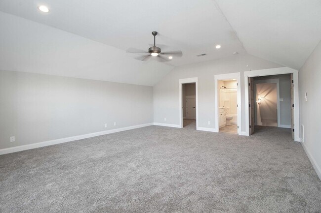 Building Photo - 1441 Hereford Blvd
