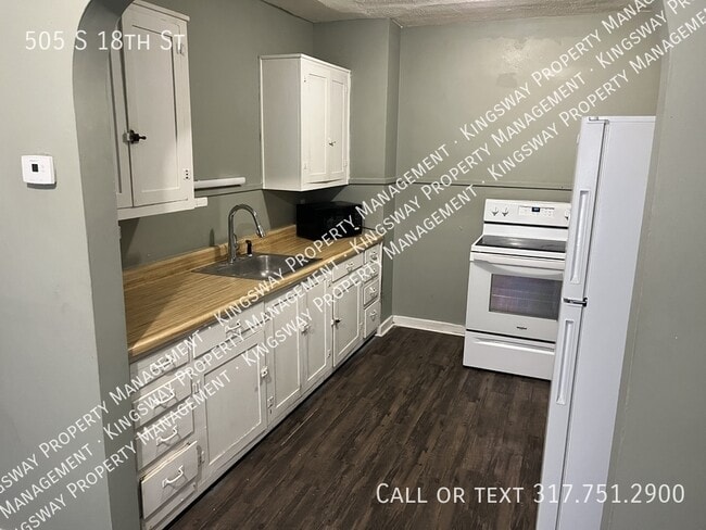 Building Photo - 505 S 18th St