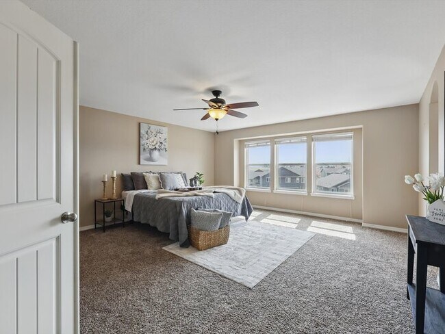Building Photo - 8308 Needle Drop Ct