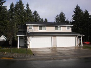 Building Photo - Hopkins - 9023/25