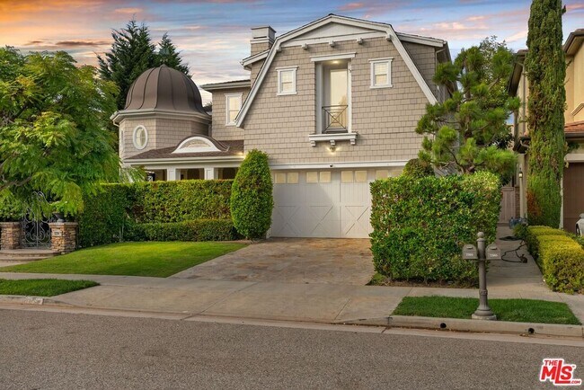 Building Photo - 7391 W Coastal View Dr