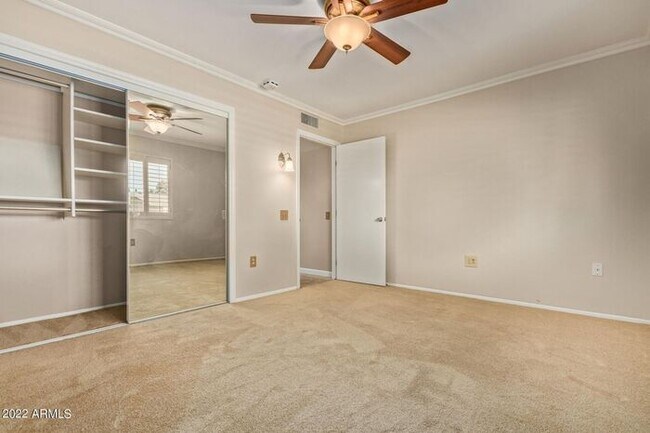 Building Photo - Your Oasis Awaits!