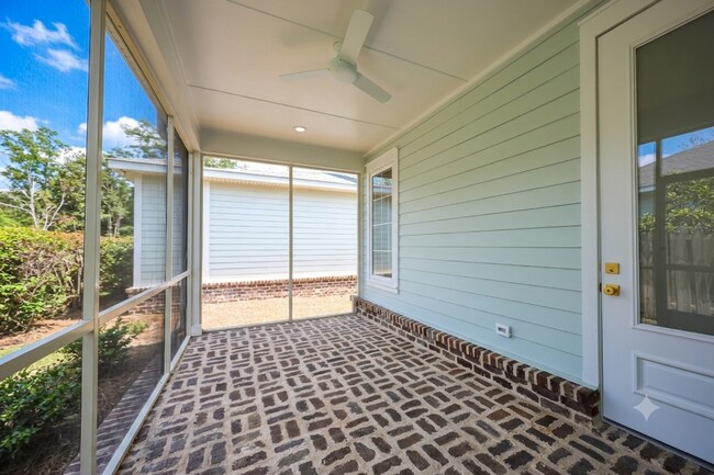 Building Photo - Church Street Village Home For Rent