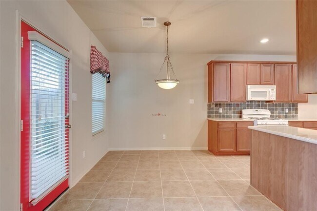 Building Photo - 14547 Gleaming Rose Dr