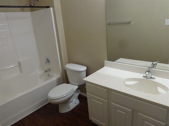 Building Photo - 10405 Hideaway Trl