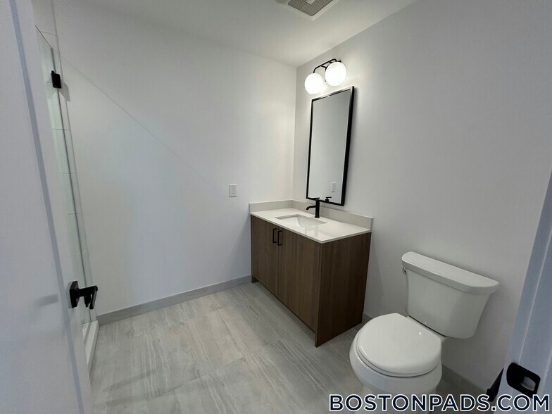 Building Photo - 199 Gardner St