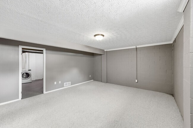 Building Photo - 1238 Michigan Ave