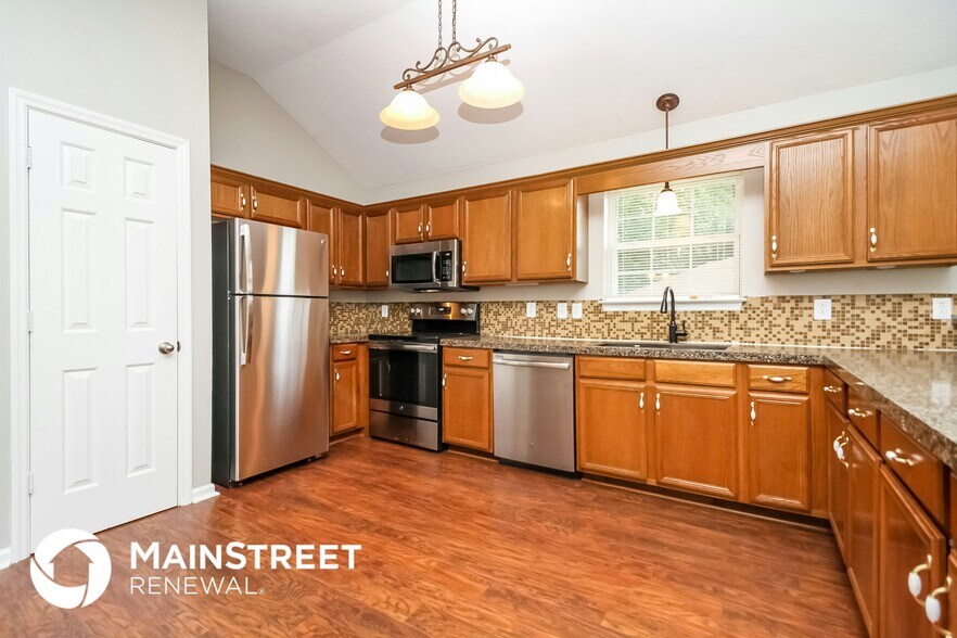 Building Photo - 818 Carmen Way