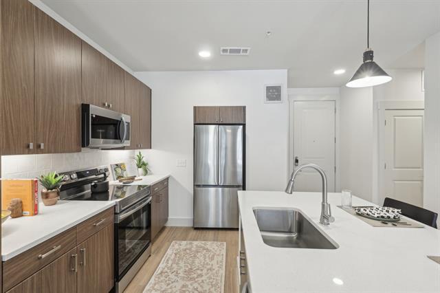 Building Photo - 9301 Brewer Blvd