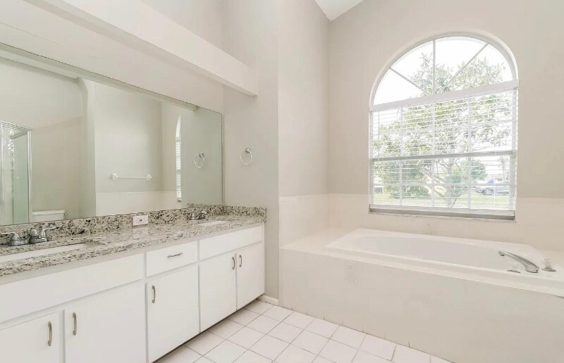 Building Photo - 7371 Box Elder Dr