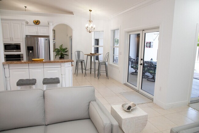 Building Photo - 14361 SW 31st St