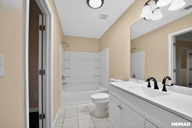 Building Photo - 1734 Old Dogwood