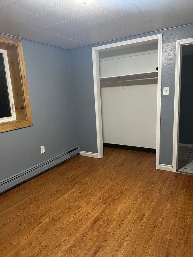 Building Photo - 2010 Carr Ave