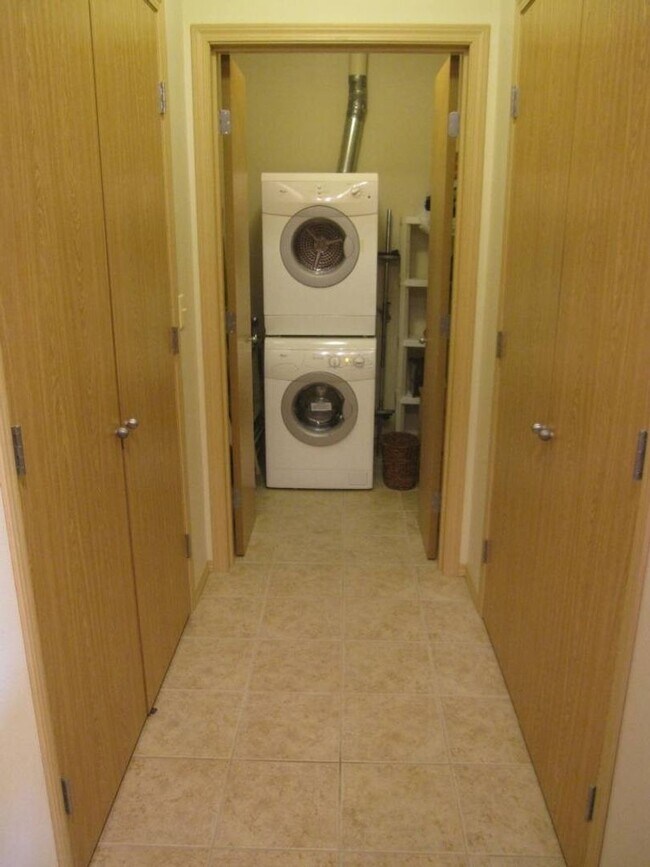 Building Photo - 508 Darby Dr