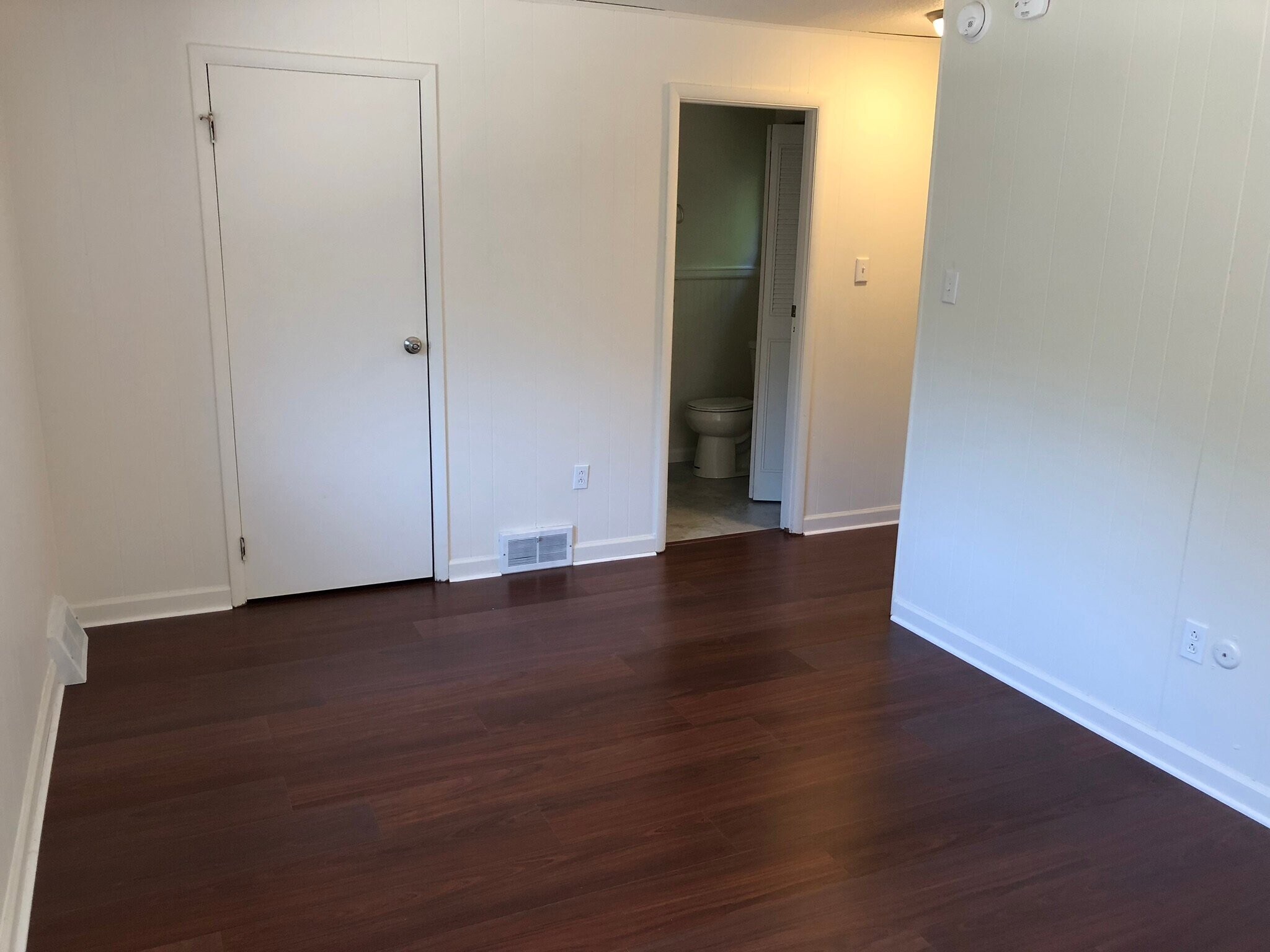 Building Photo - 90 Vilsack St
