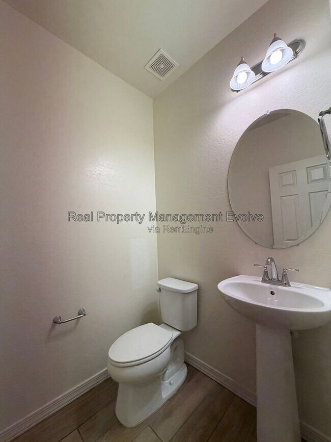 Building Photo - 5731 W Encinas Ln