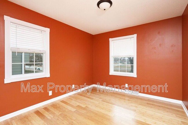 Building Photo - 1040 39th St