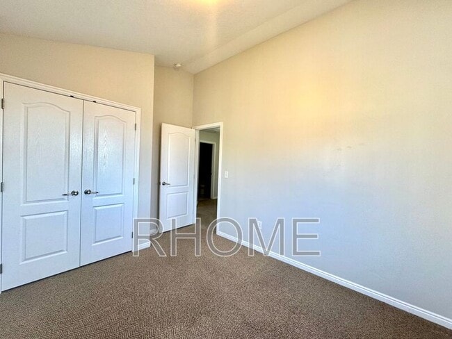 Building Photo - 13567 Florenza Way