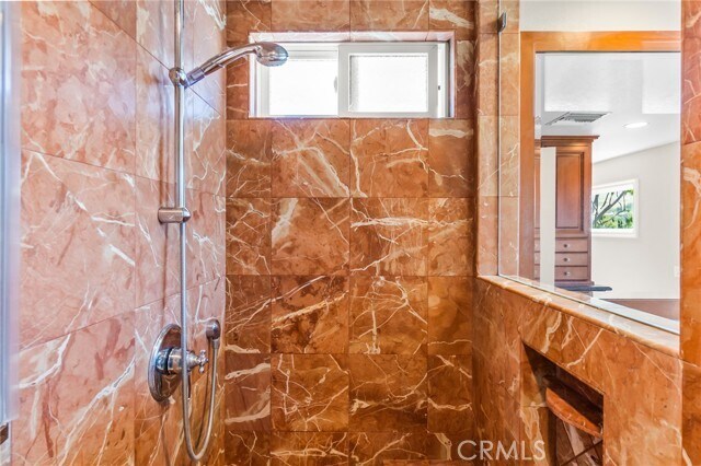 Building Photo - 2 Cedar Ridge