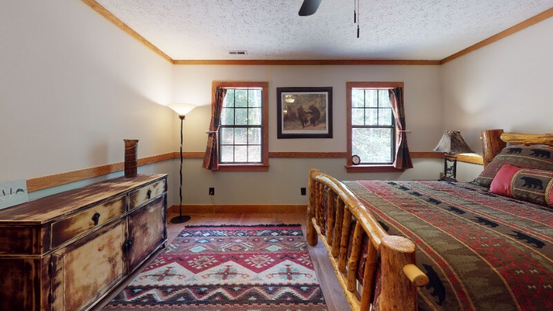 Building Photo - 121 Redbird Dr