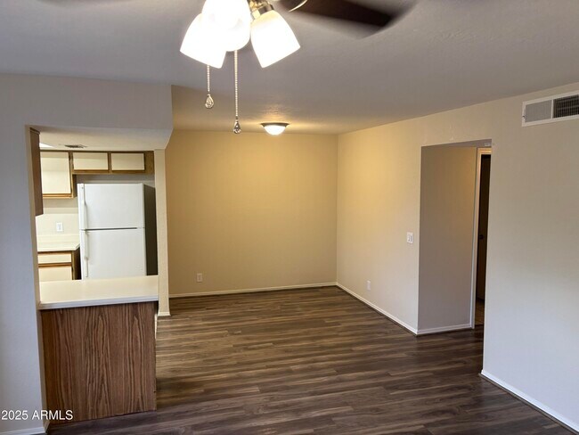 Building Photo - 1444 N Recker Rd