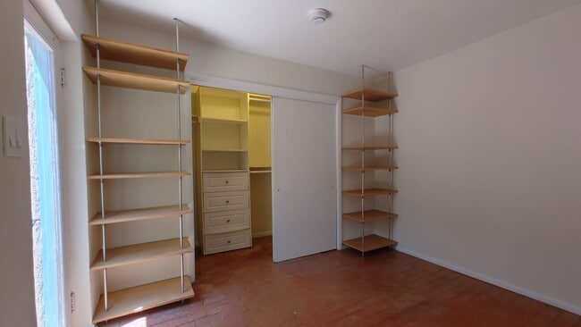 Building Photo - Coming Soon! Old Town Charm! 2 Bedroom Hou...