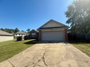 Building Photo - 13706 Apple Glen Cove