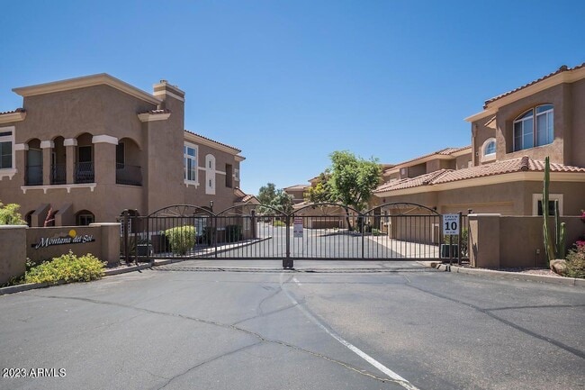 Building Photo - 8245 E Bell Rd