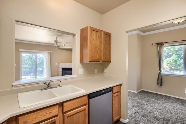 Building Photo - 3060 Mandalay Grove