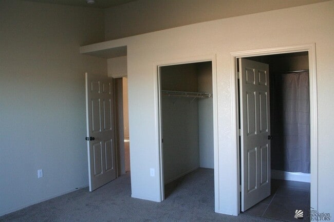 Building Photo - 3058 S Brand Lee Way