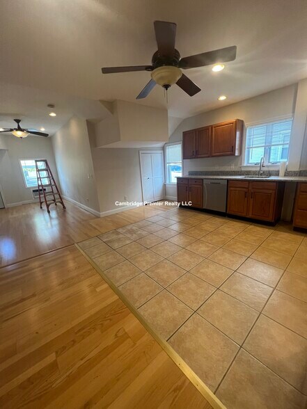 Building Photo - 3 Dudley St