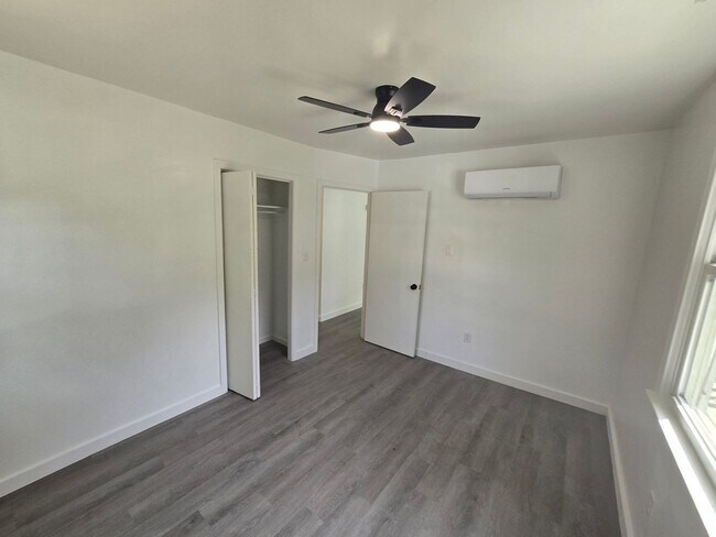 Building Photo - 2 bedroom duplex in Prince George