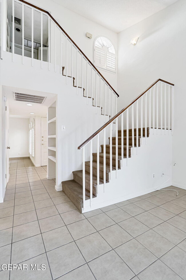 Building Photo - 1742 Pico Alto Dr