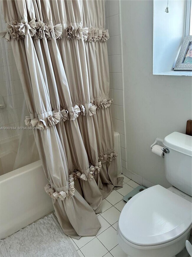 Building Photo - 7275 SW 90th St