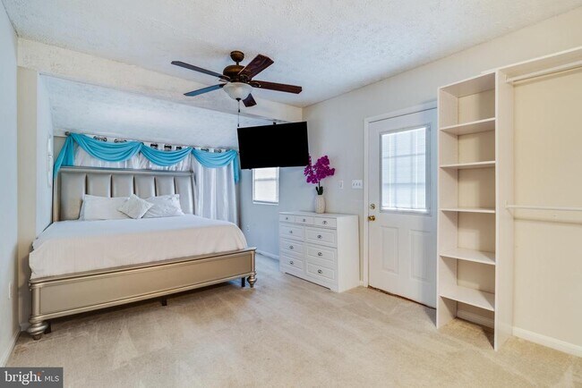 Building Photo - 314 Rivermont Dr