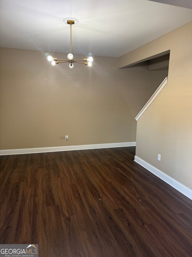 Building Photo - 2104 Ginger Estates Dr NE